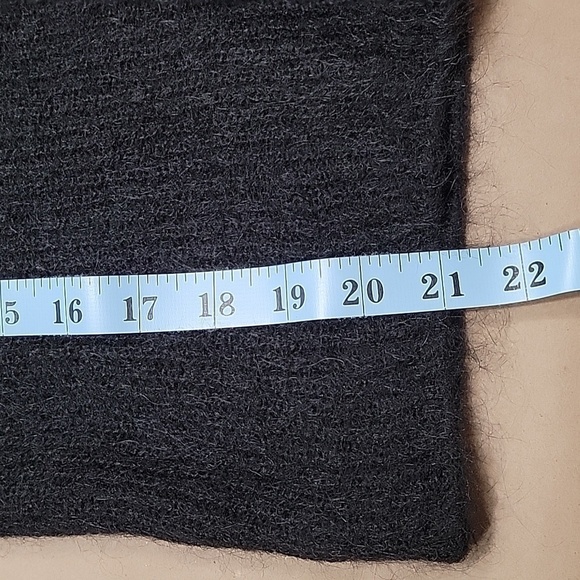 Mamouchka, Size Unknown Black Buttondown 30% Mohair V-Neck Sweater, Great Cond. - Picture 8 of 10